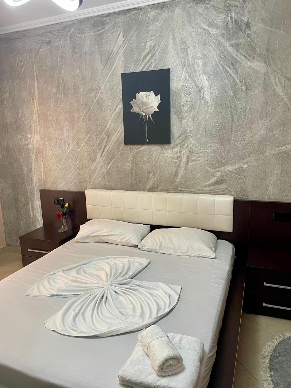 Apartamento Skybase Tirana Exterior foto